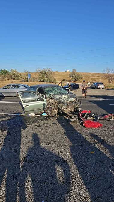 Constanţa: O femeie a murit şi mai multe persoane au fost rănite, într-un accident rutier în care au fost implicate două maşini
