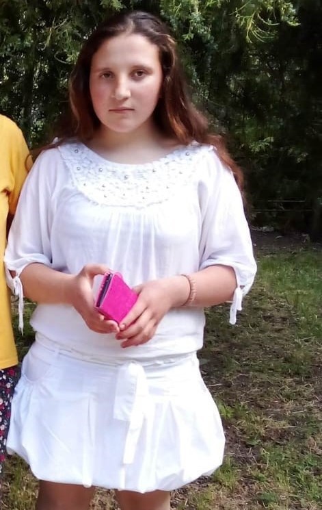UPDATE - Vaslui: Fată de 13 ani, dată dispărută de familie / Poliţiştii au cerut ajutorul populaţiei pentru găsirea ei/ Adolescenta a fost găsită