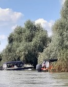 UPDATE - Două bărci în care se aflau în total 20 de persoane s-au ciocnit în Delta Dunării, un bărbat de 30 de ani, cetăţean german, fiind dat dispărut / Căutările vor fi reluate luni