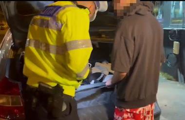 Poliţia Română: Tânăr de 22 de ani, oprit în trafic şi testat preliminar pozitiv la cocaină / Bărbatul era în maşină cu soţia însărcinată şi un copil mic