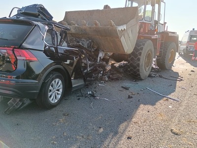 Suceava: Accident pe şoseaua de centură a municipiului Rădăuţi - Un bărbat a murit după ce maşina pe care o conducea a izbit violent un utilaj