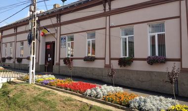 Percheziţii la Primăria Giroc, într-un dosar despre eliberarea unor autorizaţii de construire susceptibile a fi false / Ar fi vizată arhitecta şefă