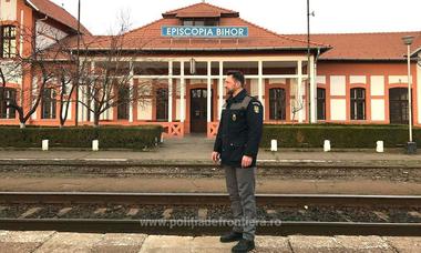 Bihor: 36 de migranţi au fost prinşi când încercau să treacă ilegal frontiera spre Ungaria, pe jos, pe fâşia verde