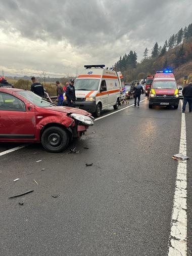UPDATE - Două persoane au murit într-un accident produs pe DN 12, în judeţul Harghita / Cum s-a produs accidentul  - FOTO


