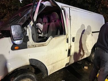 Dolj: Bărbat mort, după ce a furat un autovehicul cu care s-a izbit de un stâlp. Poliţiştii au stabilit că acesta nu avea permis de conducere - FOTO
