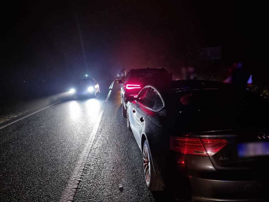 Suceava: Şapte autovehicule, implicate într-un accident în lanţ pe drumul european 85. Două persoane au suferit leziuni uşoare - FOTO
