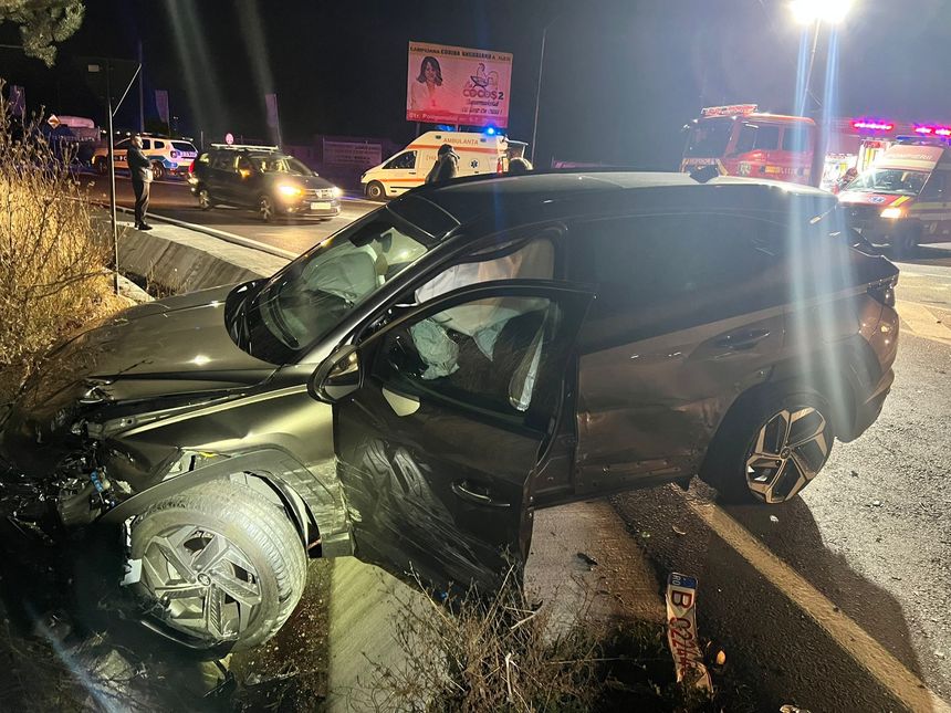 UPDATE - Prahova: Cinci răniţi, in urma unui accident rutier produs pe drumul naţional DN1, între Ploieşti şi Braşov /  Printre victime se numără două fete cu vârstele de 12, respectiv 15 ani
