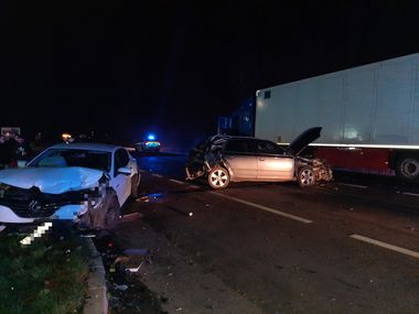 Mureş: Şapte persoane, între care doi copii, implicate într-un accident rutier la ieşire din Sighişoara