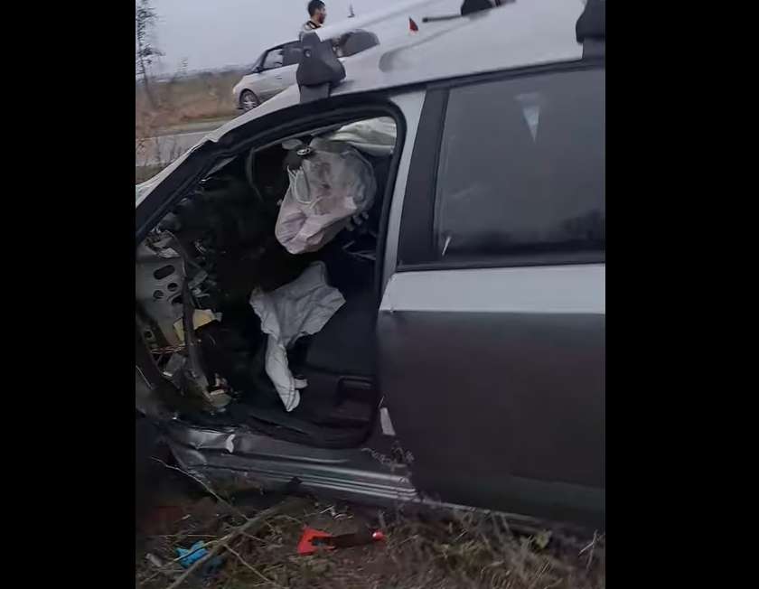 Redactorul-şef adjunct al Gazetei Sporturilor Bogdan Stamatoiu, implicat într-un grav accident rutier, în Ilfov/ Maşina pe care o conducea s-a izbit de un stâlp de înaltă tensiune