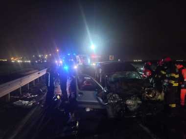 UPDATE - Accident grav pe DN 79, între Oradea şi Nojorid: O persoană a murit şi o alta a fost rănită grav/ Circulaţia rutieră este blocată