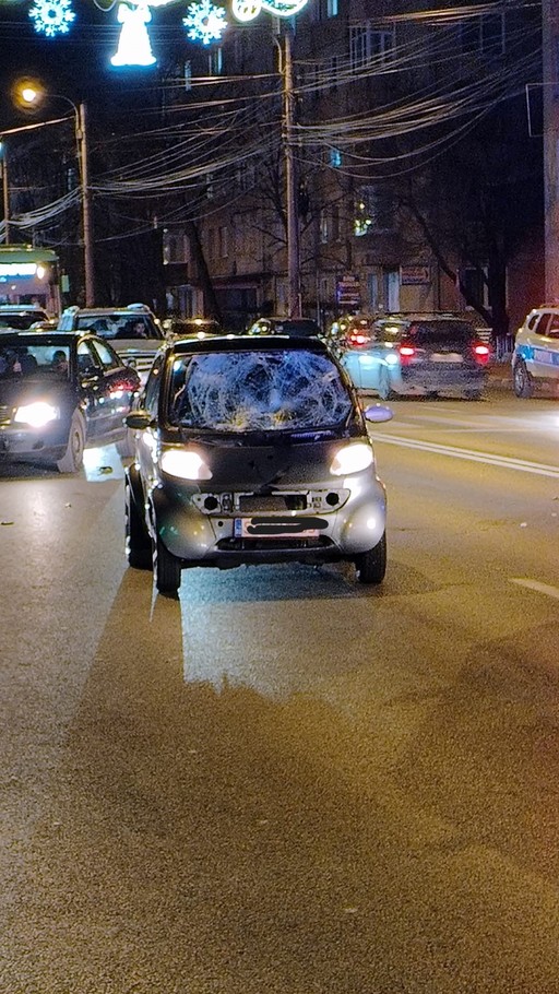 Suceava: Accidentul în care doi adolescenţi au fost răniţi, provocat de un şofer din Botoşani, cu alcoolemie de 0,49 mg/l alcool pur în aerul expirat / Copiii erau pe trecerea pentru pietoni