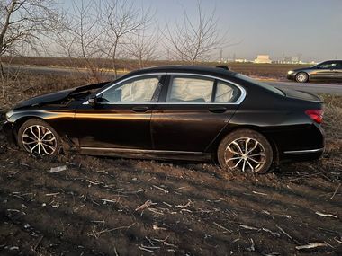 Dolj: Un bărbat de 23 de ani este cercetat după ce furat o maşină şi s-a oprit cu ea pe un teren agricol / El avea o alcoolemie de 0,61 mg/l şi nu deţinea permis de conducere - FOTO
