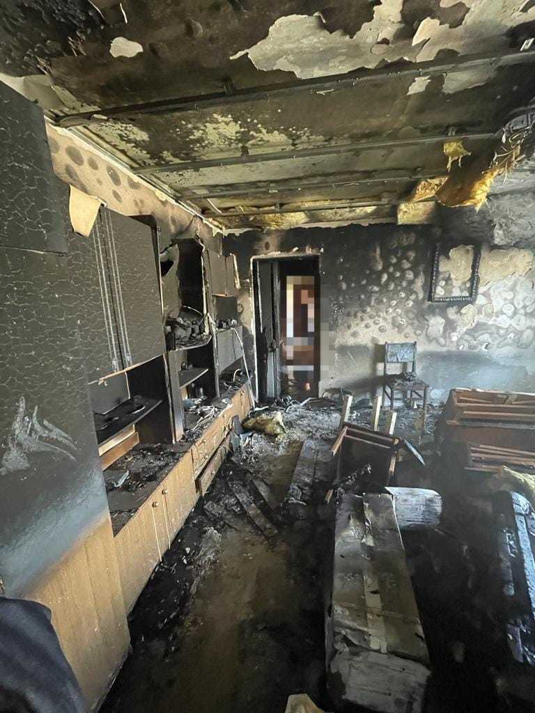 UPDATE - Teleorman: Incendiu într-un apartament din Roşiorii de Vede. 15 persoane s-au evacuat din imobil

