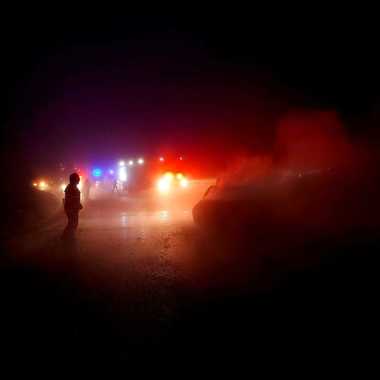 UPDATE - Cluj: Patru persoane, transportate la spital după un accident în care au fost implicate trei maşini / Unul dintre autoturisme a luat foc, fiind distrus / Cum s-a produs accidentul  - FOTO / VIDEO

