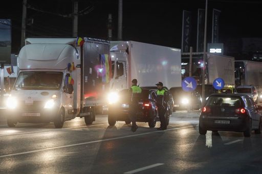 UPDATE - Fermierii şi transportatorii au cerut aviz pentru a protesta în Bucureşti – Solicitare făcută pentru 50.000 de persoane şi 200 de utilaje / Nicuşor Dan: Nu va afecta traficul din Bucureşti - 5.000 de persoane şi 200 de vehicule
