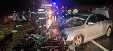 UPDATE - Braşov: Două persoane au murit şi alte cinci au fost rănite într-un accident produs pe DN 1S/ Traficul rutier este blocat