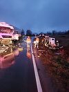 Timiş: Un mort şi doi răniţi, în urma unui accident rutier produs pe drumul naţional care preia tot traficul de pe autostradă, în lipsa unui tronson de şosea de mare viteză, aflat în lucru - FOTO
