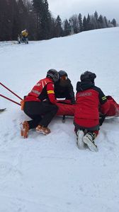 Caraş-Severin: Trei cetăţeni olandezi surprinşi de avalanşă în Munţii Ţarcu/ Unul dintre ei a murit
