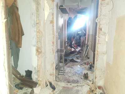 Explozie într-o locuinţă din Galaţi / O persoană a fost rănită, şase apartamente fiind avariate - FOTO