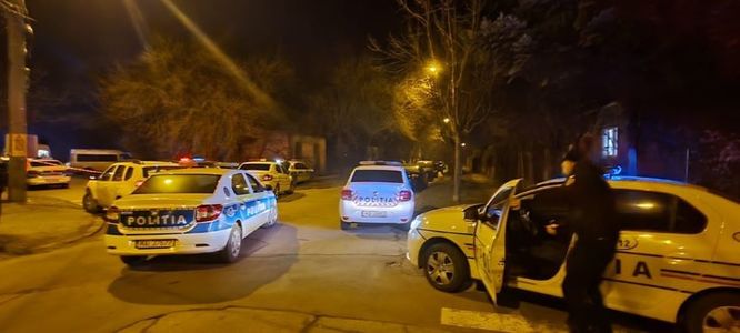 Migrant ucis pe stradă, în Timişoara/ Poliţiştii îl caută pe atacator
