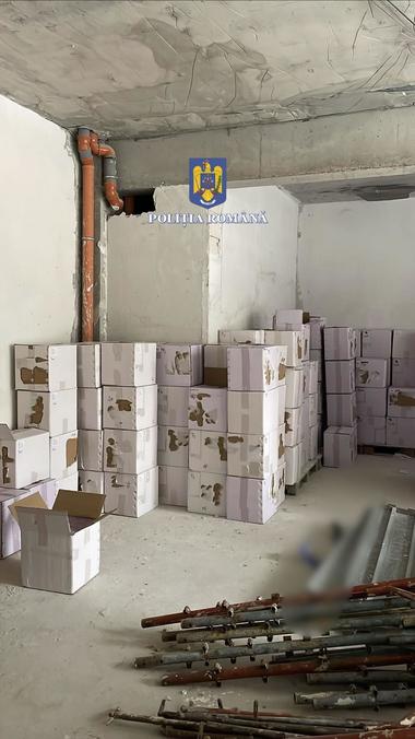 Constanţa: Peste 5,2 milioane de comprimante cu substanţe dopante, în valoare de trei milioane de euro, găsite în urma celor 36 de percheziţii/ 11 persoane au fost duse la audieri, iar două au fost reţinute