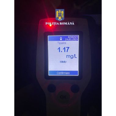 Caraş Severin - Tânăr de 21 de ani, prins conducând după ce consumase alcool - FOTO