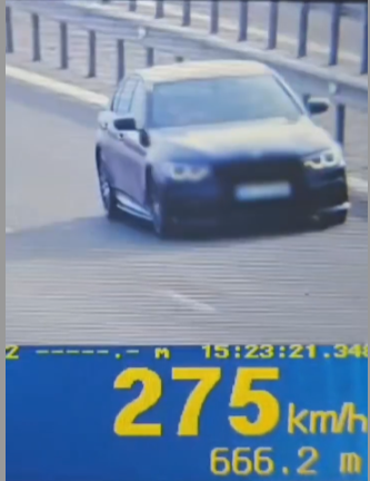 Braşov: Şofer prins cu 275 km pe oră / A fost amendat şi a rămas fără permis de conducere pentru 4 luni - VIDEO