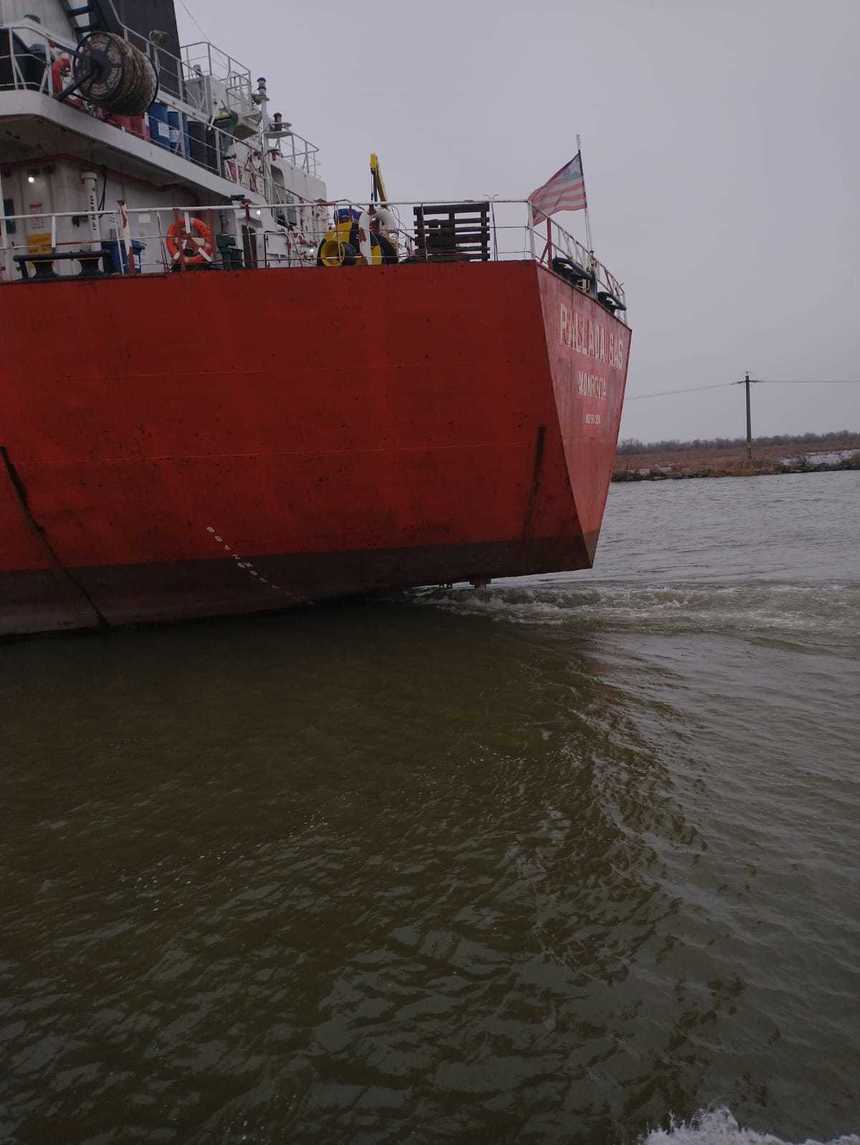 Un echipaj al Agenţiei Române de Salvare a Vieţii Omeneşti pe Mare a intervenit pentru a prelua un marinar cu probleme medicale de la bordul unei nave aflate în zona Canalului Sulina 