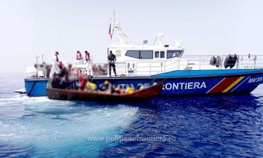 Tulcea: Poliţiştii de frontieră au descoperit şase exemplare de sturion în echipamente de pescuit/ Acestea au fost redate mediului natural 
