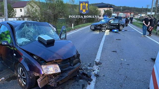 O copila a decedat după un accident pe DN 67