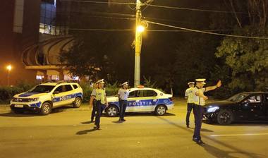 Bucureşti - 13 percheziţii într-un dosar privind constituirea unui grup infracţional organizat, trafic de persoane şi viol / Liderul grupului, instructor de yoga, a recrutat opt victime, pe care le-a exploatat sexual, obţinând astfel 1,4 milioane de euro