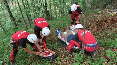 Dispeceratul Naţional Salvamont - 16 persoane salvate de pe munte în ultimele 24 de ore. Trei au necesitat transport la spital