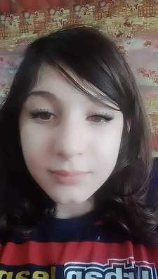 Fată de 12 ani din judeţul Vâlcea, dispărută de acasă / Semnalmente


