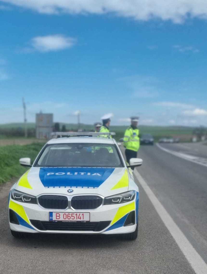 Braşov: Şofer reţinut, fiind suspectat că a provocat intenţionat un accident rutier. În cealaltă maşină implicată se afla fiul bărbatului, cu care acesta avusese un conflict