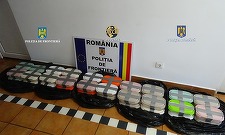Aproximativ 40 de kilograme de metamfetamină, descoperite de poliţisti şi procurori la intrarea în ţară prin Punctul de Trecere a Frontierei Calafat / Un şofer bulgar a fost arestat pentru 30 de zile