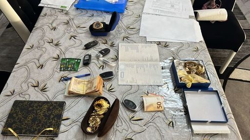 Zeci de percheziţii au loc în toată ţara, fiind vizate în special contrabanda, evaziunea fiscală şi cazuri de înşelăciune