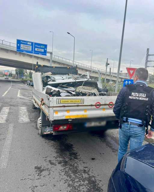 Bărbat din Giurgiu care transporta deşeuri provenite din dezmembrarea maşinilor, amendat / A fost prins în apropiere de Podul Ciurel - FOTO