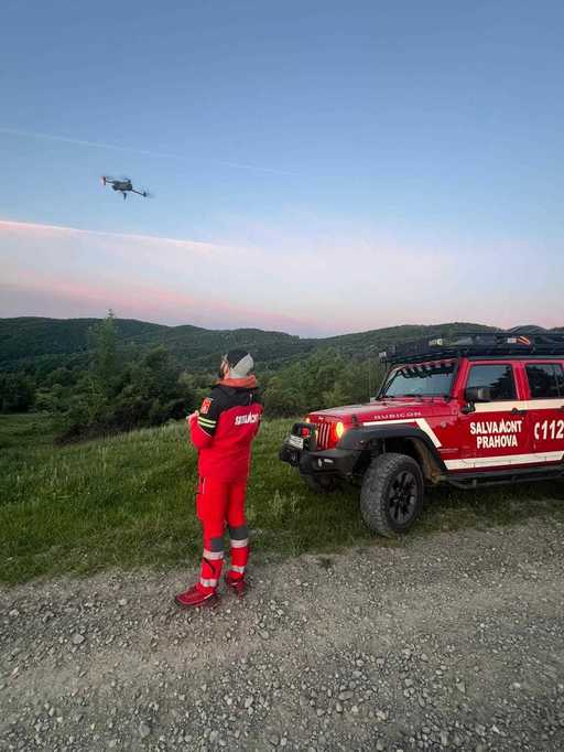 Prahova: Intervenţie a Salvamont pentru căutarea unui bărbat care acuza dureri în piept/ Alarma a fost falsă, apelantul dovedindu-se a fi beat/ El a fost amendat
