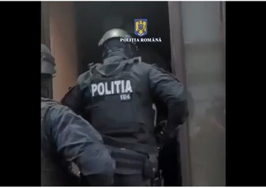 Cincizeci de percheziţii, în judeţele Braşov şi Constanţa şi în Bucureşti, într-un dosar privind decontarea ilegală a peste 2,5 milioane de lei pentru găzduirea unor cetăţeni ucraineni/ E vizată şi activitatea a nouă instituţii publice din Braşov - VIDEO