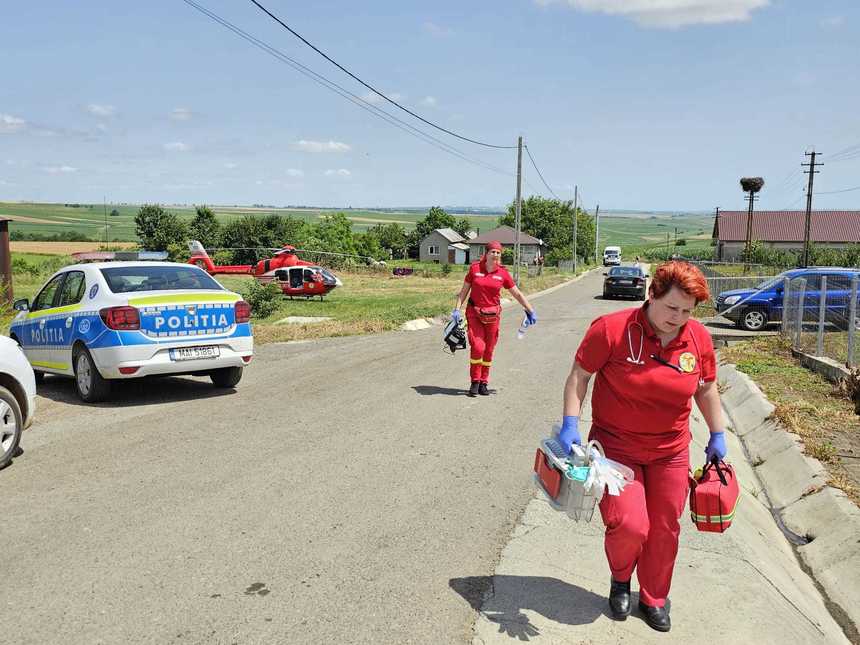 UPDATE - Accident la o fabrică de lactate din Ibăneşti. Patru bărbaţi au căzut într-un bazin de decantare. Trei au fost scoşi în stop cardiac, unul dintre ei fiind resuscitat / Doi dintre bărbaţi au decedat - FOTO
