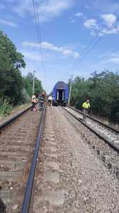 Întârziere de zeci de minute pentru un tren care se îndrepta dinspre Craiova spre Bucureşti, din cauza unei defecţiuni la locomotivă
