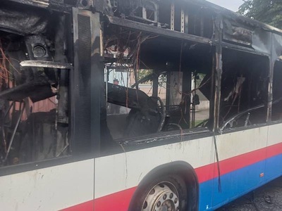 Incendiu izbucnit la un autobuz aflat în mers, în Oradea