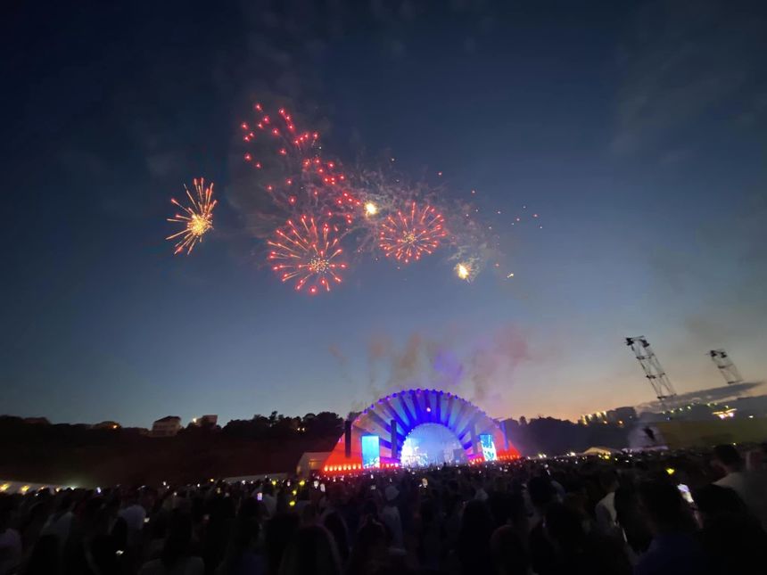 Gruparea Mobilă de Jandarmi Constanţa: Nu au fost înregistrate incidente de ordine publică în a doua zi a Festivalului Neversea / Substanţe interzise, găsite asupra a două persoane / 100 de participanţi au avut nevoie de îngrijiri medicale 