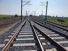 UPDATE - Circulaţie feroviară oprită temporar între Drăgăneşti Olt şi Fărcaşele, pe ruta Roşiorii de Vede-Caracal, după ce un tren de marfă şi unul de călători au intrat pe aceeaşi linie, oprindu-se unul în faţa celuilalt / Patru trenuri au întârzieri