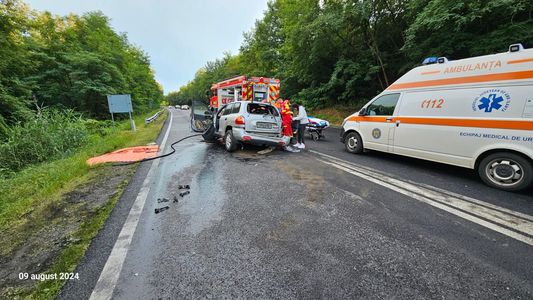 Sibiu: Două femei şi un bărbat, răniţi într-un accident pe DN 1 / O femeie de 39 de ani a fost descarcerată şi resuscitată / Cum s-a produs evenimentul rutier