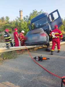 UPDATE - Accident pe Centura Drobeta Turnu Severin, două persoane au murit - FOTO