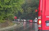 Braşov: Poliţistă în vârstă de 21 de ani, moartă într-un accident. Primele date arată că autospeciala în care se afla a fost acroşată de remorca unui TIR/ Traficul pe DN 13, blocat