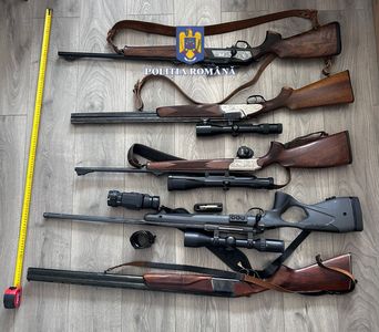 Bistriţa-Năsăud: Bărbaţi reţinuţi după ce au organizat ilegal o partidă de vânătoare în Parcul Naţional Munţii Rodnei - FOTO
