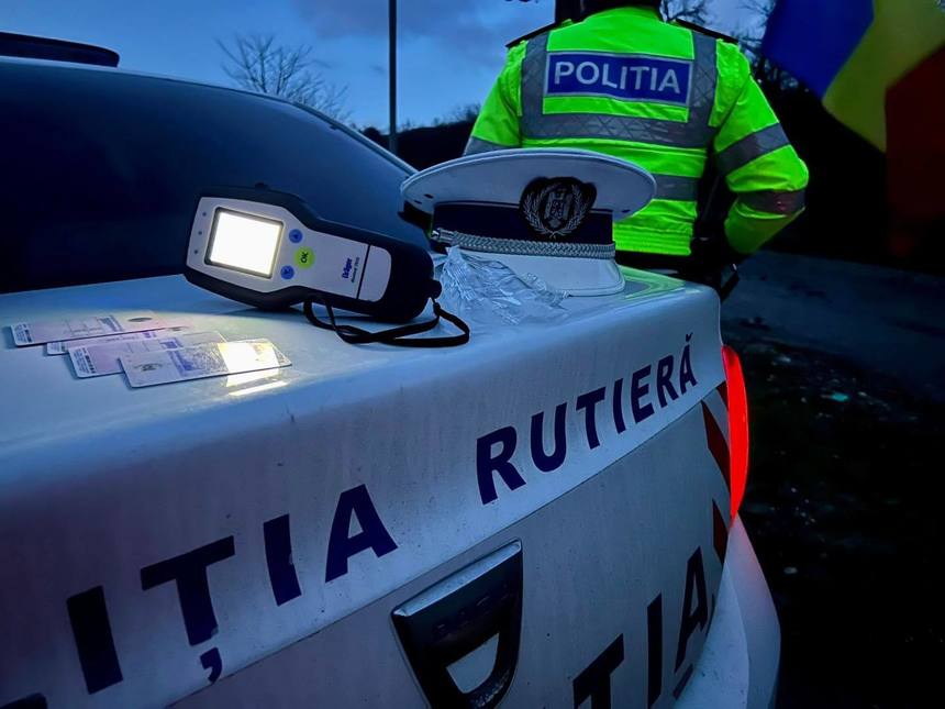 Peste 1.300 de sancţiuni aplicate de poliţişti, în perioada 2 – 9 septembrie, pentru încălcarea legistaţiei rutiere / 481 de şoferi au depăşit limita de viteză / 62 de permise, reţinute pentru viteză

