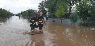 UPDATE - IGSU - Galaţi - Patru persoane au murit în urma inundaţiilor. Cea de a cincea persoană decedată nu a fost victima fenomenelor meteorologice